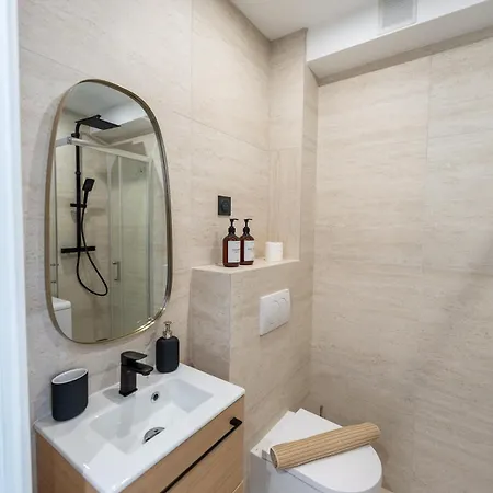 Idealement Situe Front De 公寓 圣罗兰度瓦